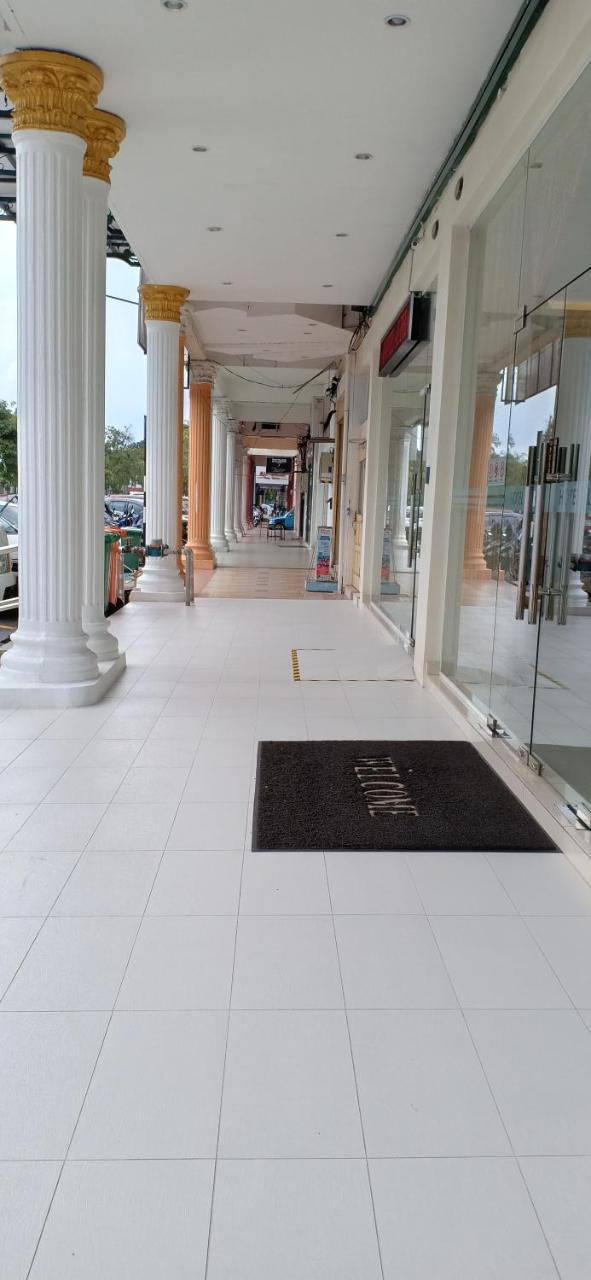 Alpha Hotel