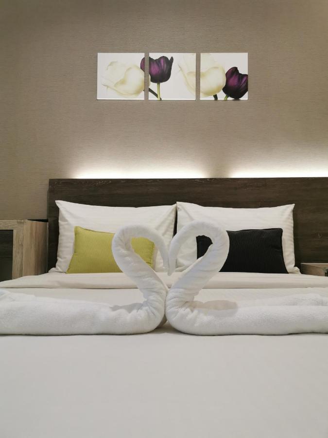 Alpha Hotel
